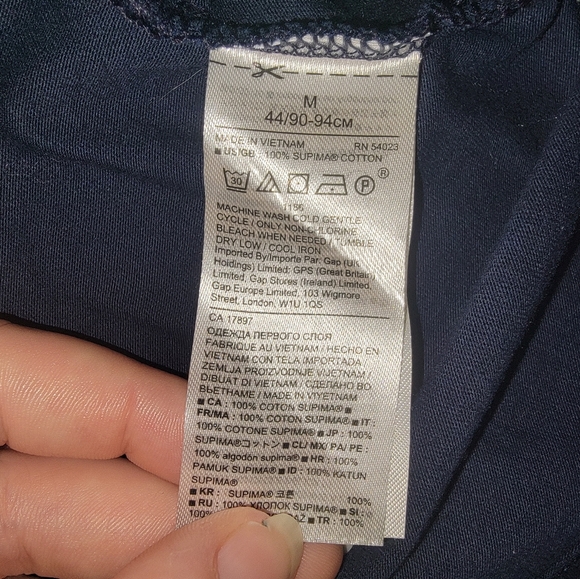 Banana Republic Tshirt Size M Blue/Red - Picture 8 of 9